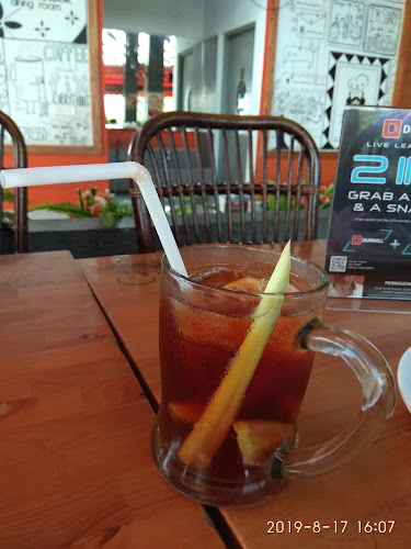 Jalan Jenderal Sudirman.321 Sumahilang, Cinta Raja, Kec. Sail, Kota Pekanbaru, Riau 28131