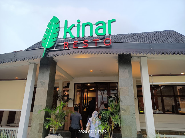 KINAR RESTO PAHOMAN - Gastronomi dan perhotelan