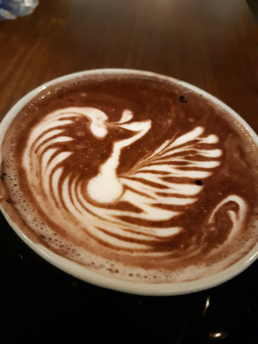 Loteng Cafe Modernland