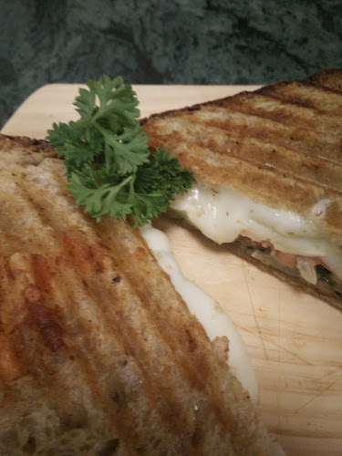 La Basil Koffie & Resto - Kota Bandung