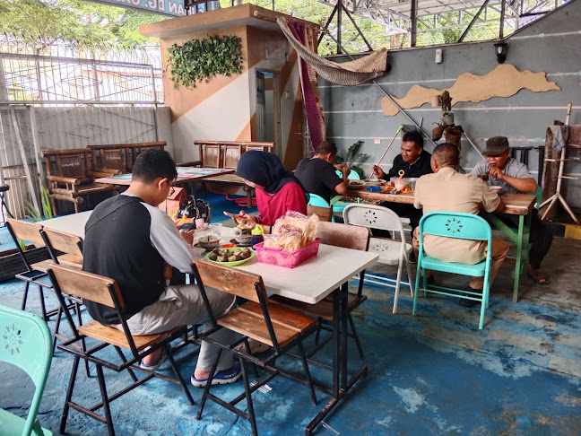 Aroma Coto Nur - Gastronomi dan perhotelan