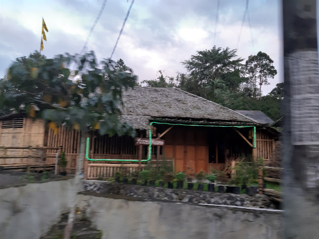 8RFM+XMF, Jln raya tomohon-tanawangko kel, Kamasi, Kec. Tomohon Tengah, Kota Tomohon, Sulawesi Utara