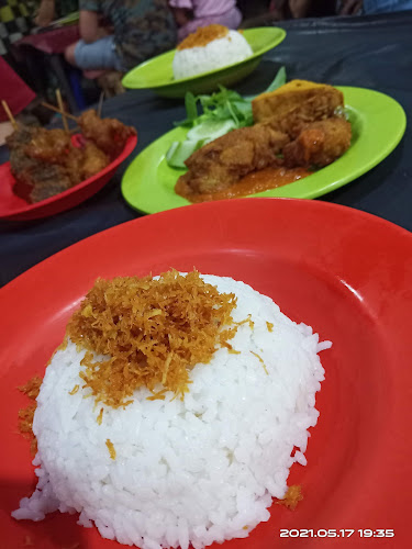 Comentarii opinii despre Pecel Lele Persaudaraan