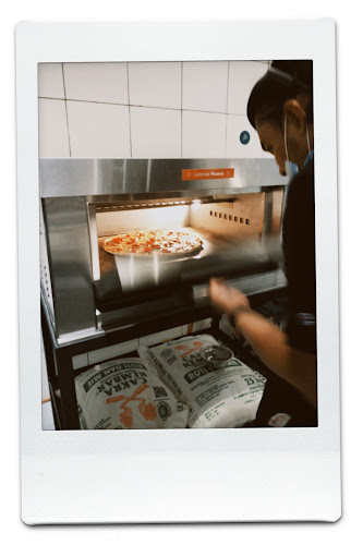 Opinii despre Centrale Pizzeria în Kota Bandung - Gastronomi dan perhotelan