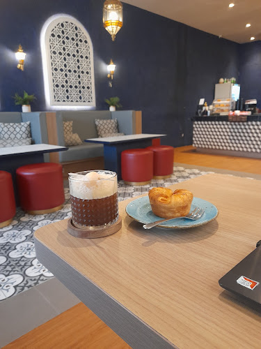 Opinii despre Nyeruput Coffee & Shisha în Kota Pekalongan - Gastronomi dan perhotelan