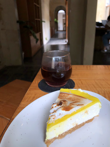 Toko Kopi Oetama - Gastronomi dan perhotelan