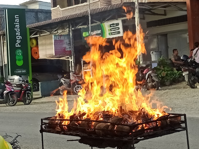 Opinii despre RM ANGGY în Kota Gunungsitoli - Gastronomi dan perhotelan