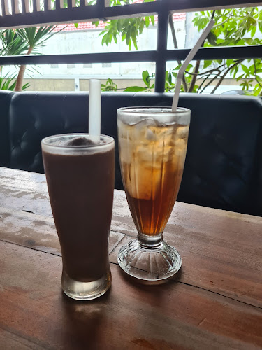 Kingdom Foodcourt & Coffee Toffee