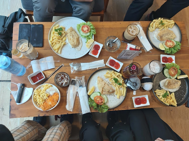 Opinii despre Tjimanoek Koffie & Meals (Koffie, Meals, Billiard & Breakfast) în Kota Bandung - Gastronomi dan perhotelan