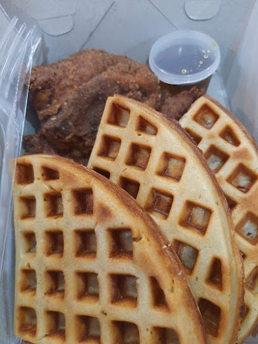 Jl. Tunjungan No.86, Genteng, Kec. Genteng, Surabaya, Jawa Timur 60275