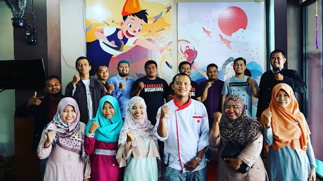 Opinii despre Cafe 7 Sebelas în Kota Padang - Gastronomi dan perhotelan