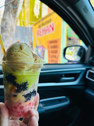 Es Putar Akademis - Gastronomi dan perhotelan