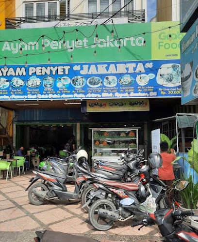 Ayam Penyet Jakarta SM.Raja - Gastronomi dan perhotelan