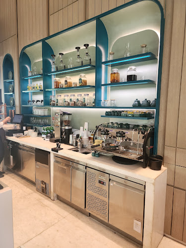 Goolali Gelato Bar & Patisserie - Gastronomi dan perhotelan