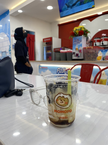 MOMOYO KAPAS KRAMPUNG ICE CREAM - Gastronomi dan perhotelan