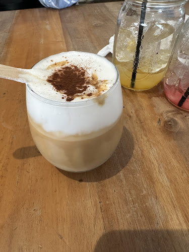 Hoods Coffee - Kota Batam