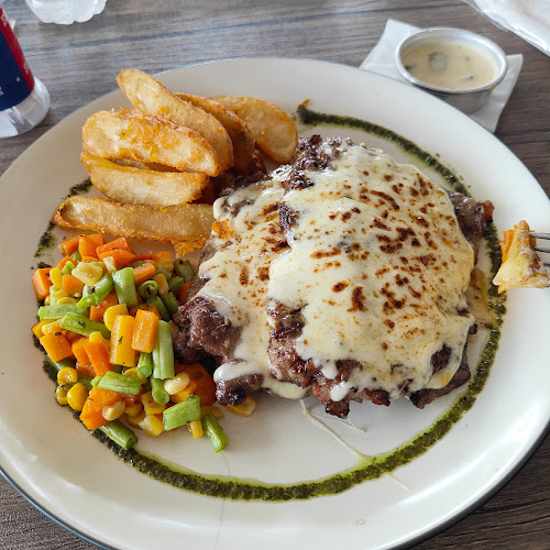 Opinii despre Loop - Graha Famili în Surabaya - Gastronomi dan perhotelan