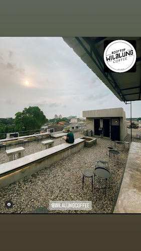Opinii despre Rooftop Wilalung Coffee în Kota Tangerang - Gastronomi dan perhotelan