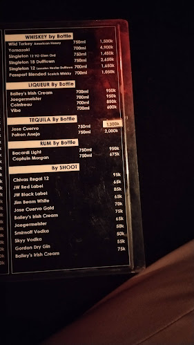 Opinii despre LB Bar & Resto ( La Baraga ) în Kota Bandung - Gastronomi dan perhotelan