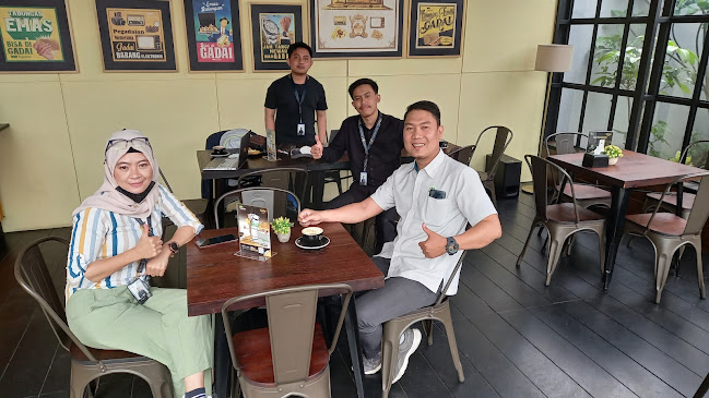 Jl. Pelabuhan No.77, Tipar, Kec. Citamiang, Kota Sukabumi, Jawa Barat 43131