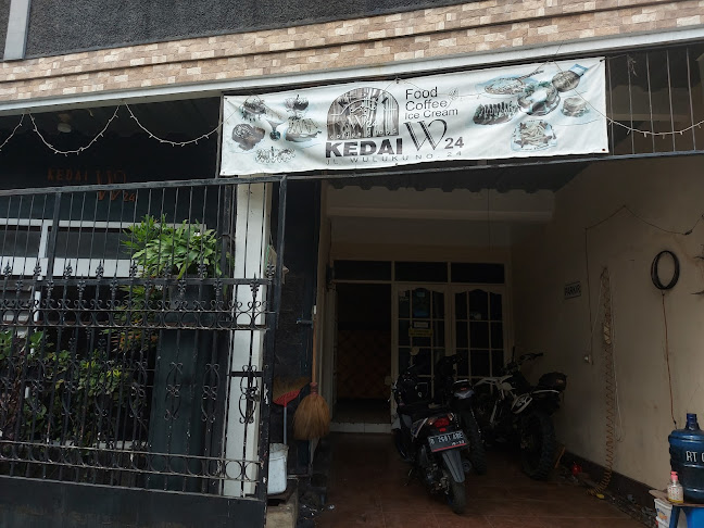 Kedai W 24