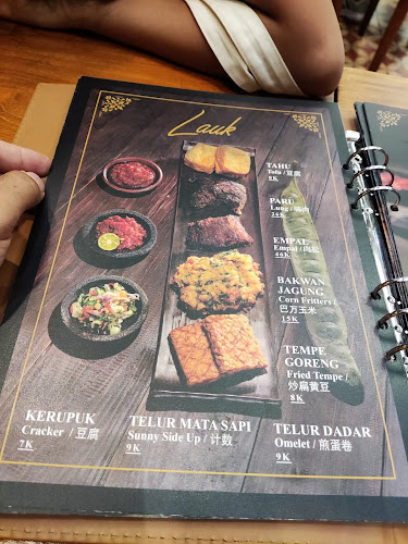 968J+7XG, Jl. Gatot Subroto Tim., Tonja, Kec. Denpasar Utara, Kota Denpasar, Bali 80237