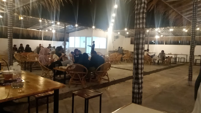 GRACIAS Resto & Cafe - Gastronomi dan perhotelan