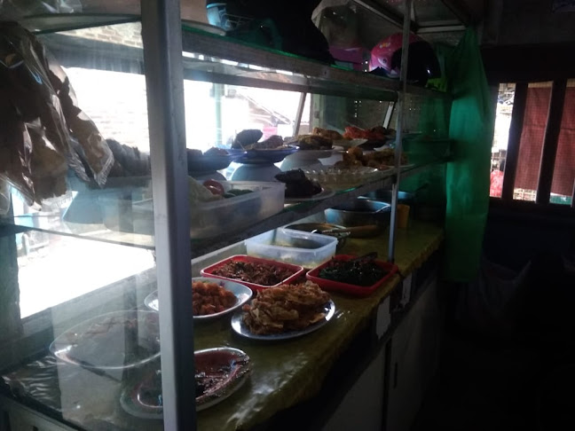 Opinii despre warung nasi berkah ibu salim în Kota Tangerang - Gastronomi dan perhotelan
