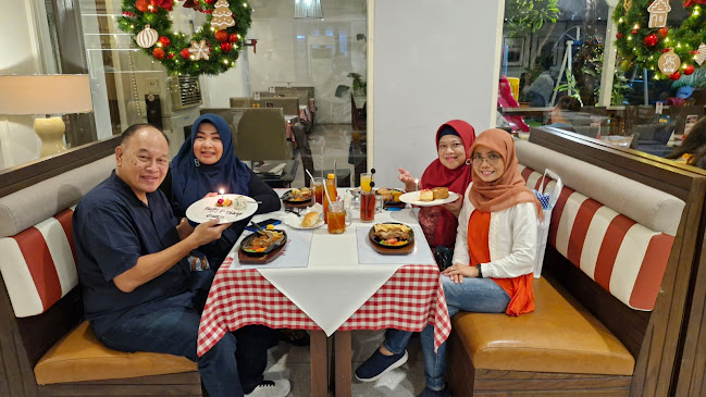 BONCAFE KUPANG INDAH - Surabaya