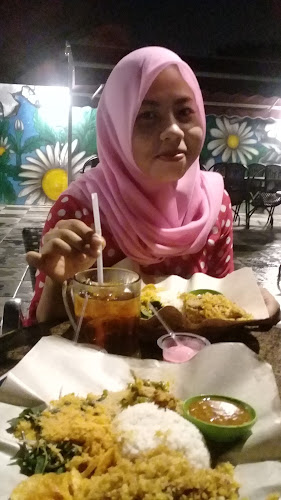 Ayam Penyet Jakarta Doktor Mansyur