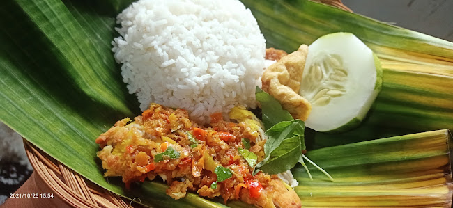 Opinii despre RM. Aroma Kemangi HB. Jassin în Kota Gorontalo - Gastronomi dan perhotelan