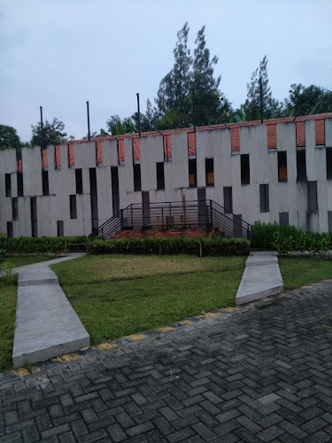 X.O.W Resto Food Society And Culture - Kota Mojokerto