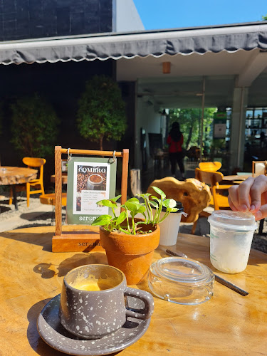 Serona Coffee Bintaro - Gastronomi dan perhotelan