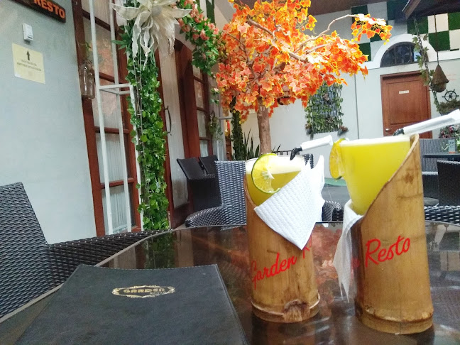 Garden Resto - Gastronomi dan perhotelan