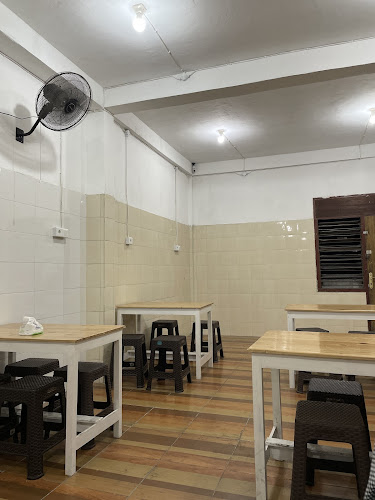 Comentarii opinii despre Ayam Gepuk Pak Gembus Airlangga University