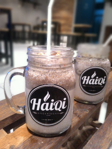 Opinii despre Haiqi cafe dan angkringan în Surabaya - Gastronomi dan perhotelan