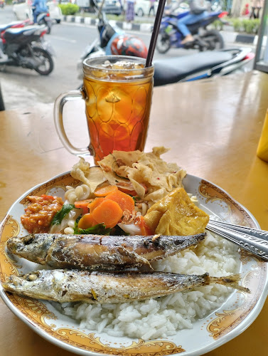 Opinii despre Giras 86 în Surabaya - Gastronomi dan perhotelan