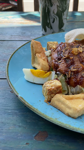 Warung Little Bird - Gastronomi dan perhotelan