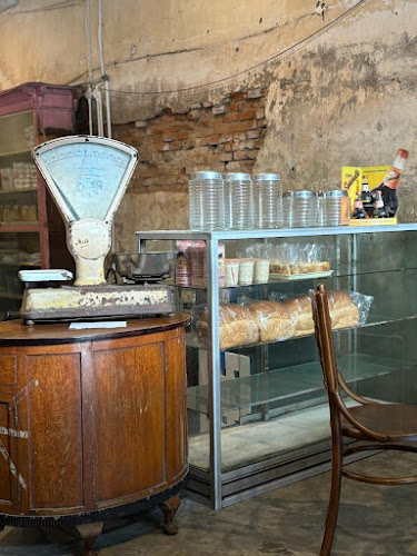 Comentarii opinii despre Djoen Bakery, Coffee & Resto sedjak 1935