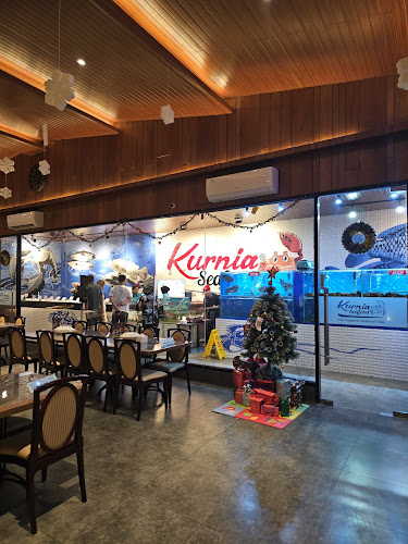 Opinii despre Kurnia Seafood Bandung în Kota Bandung - Gastronomi dan perhotelan