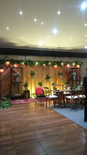 X.O.W Resto Food Society And Culture