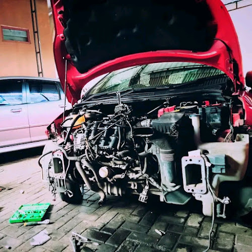 Rm.Putra Buyung - Gastronomi dan perhotelan