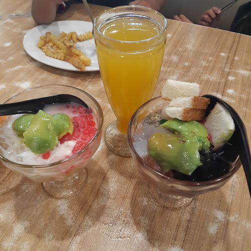 Bakso Lapangan Tembak Senayan - Gastronomi dan perhotelan