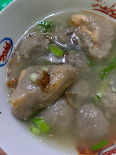Opinii despre Bakso Lumayan în Kota Makassar - Gastronomi dan perhotelan