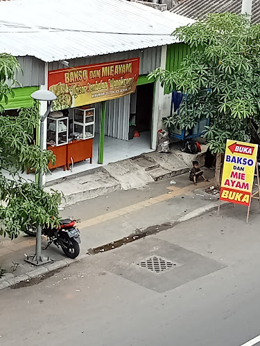 Opinii despre Mie Ayam Ngisor - Jembatan Wonokromo în Surabaya - Gastronomi dan perhotelan