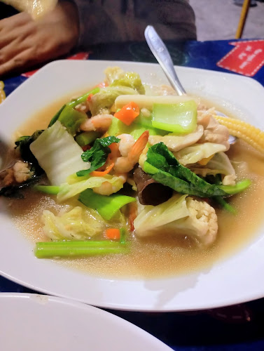 Tony Food Seafood - Gastronomi dan perhotelan