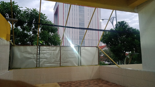 Ayam Gepuk Pak Gembus Airlangga University - Surabaya