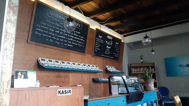 Opinii despre Talisman Rotisserie în Kota Semarang - Gastronomi dan perhotelan