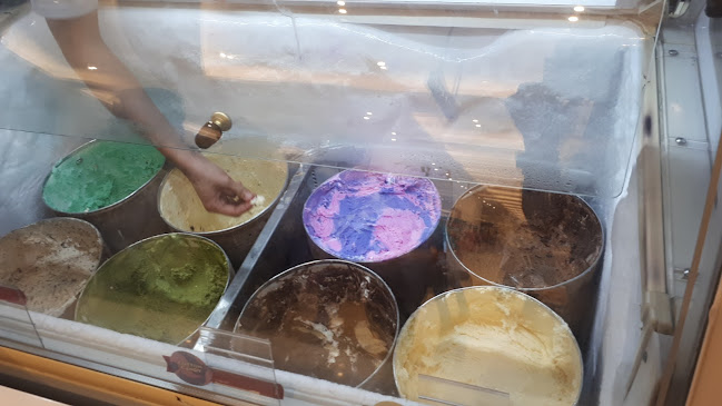 Transmart Padang, Jl. Khatib Sulaiman No.85, Ulak Karang Sel., Kec. Padang Utara, Kota Padang, Sumatera Barat 25173