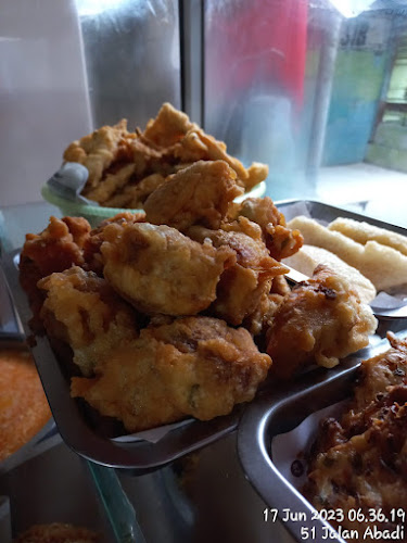 Opinii despre nasi uduk nini otih în Kota Tangerang - Gastronomi dan perhotelan